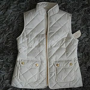 St. John's Bay Quilted Ivory Vest (NWT)
